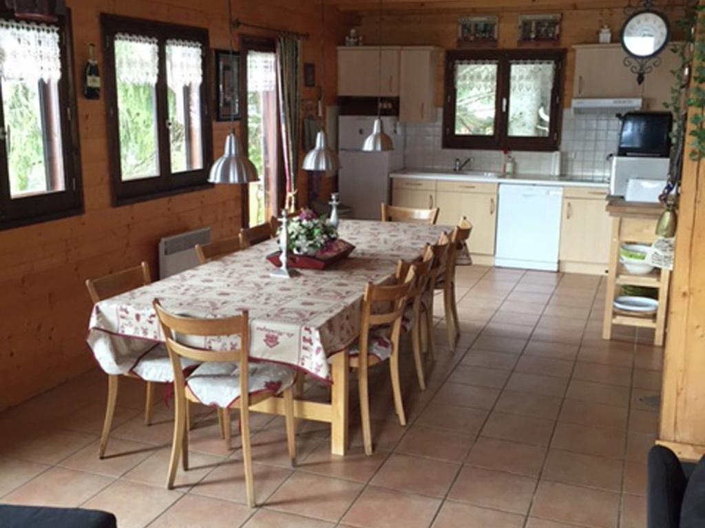 לה ג'ט Magnificent Chalet On The Mountain Slopes מראה חיצוני תמונה