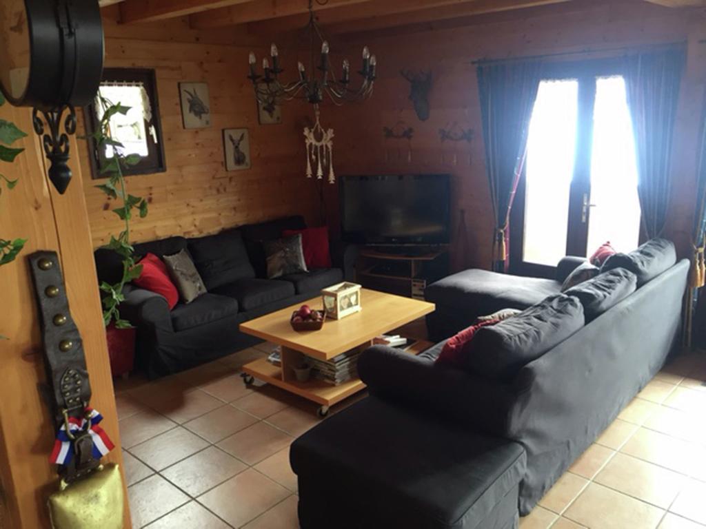 לה ג'ט Magnificent Chalet On The Mountain Slopes מראה חיצוני תמונה